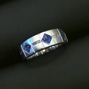 Pt900 サファイア付き リング