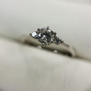 Pt900 ダイヤモンド0.34ct メレ0.08ct リング 指輪