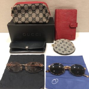 Ray-Ban / ドルチェ&ガッバーナ / GUCCI / LOUIS VUITTON / サングラス ポーチ 手帳 コインケース