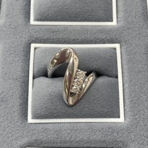 pt900　ダイヤモンドリング