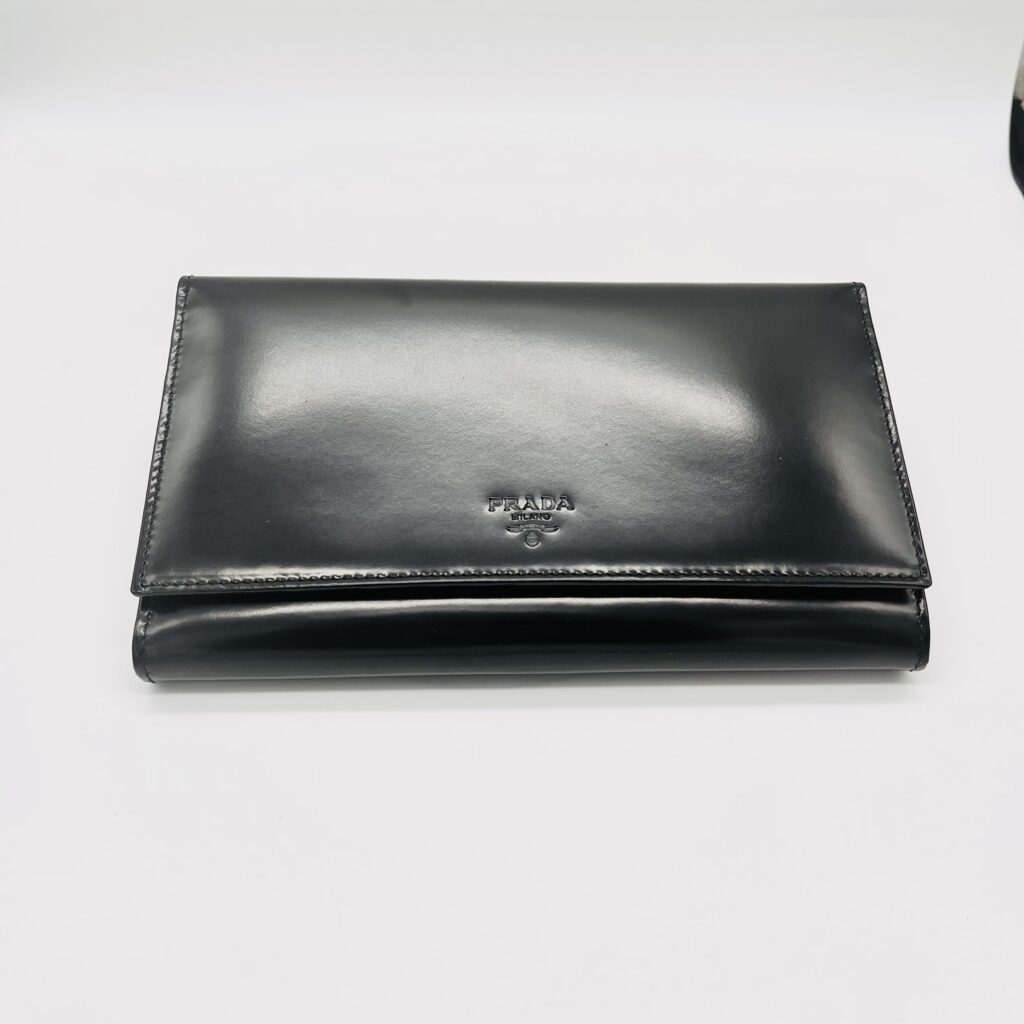 PRADA プラダ 財布（新品）