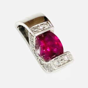 Pt900 0.55ctルビー&0.13ctメレダイヤ トップ