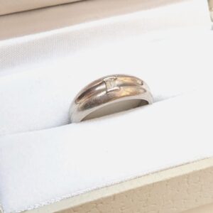 Pt900 メレダイヤ付き 0.17ct リング