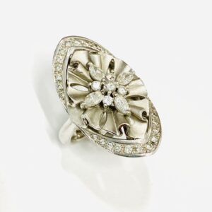 Pt900 0.82ctダイヤモンド リング