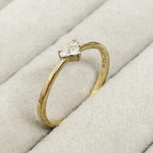 K18 メレダイヤ0.1ct付リング