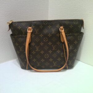 Louis Vuitton トータリーPM