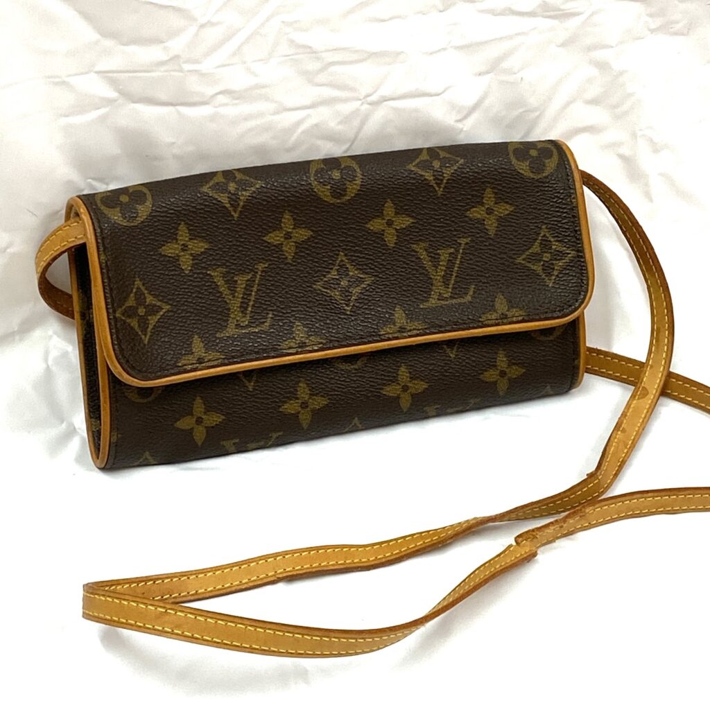 Louis Vuitton ルイヴィトン ポシェットツイン