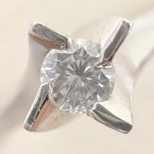 Pt900リング ダイヤ