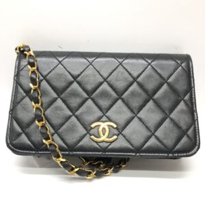 CHANEL シャネル マトラッセ チェーンショルダーバック