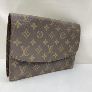 Louis Vuitton　ルイヴィトン　モノグラム　ポシェット・ラバ