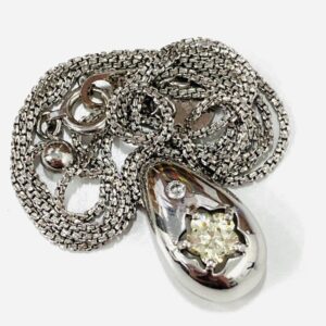 K18WG ダイヤモンド0.3ct&メレダイヤ0.02ct付ネックレス