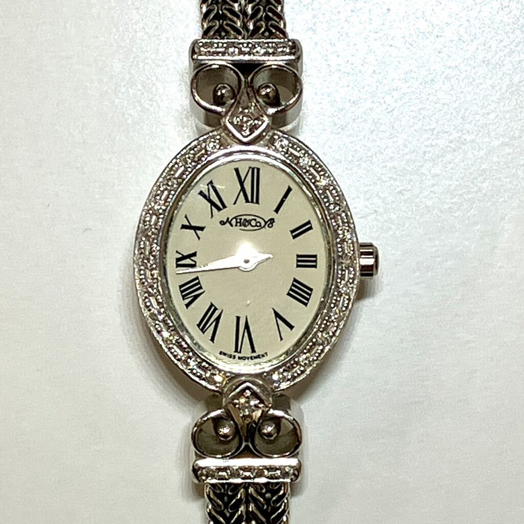 Pt900 メレダイヤ付き腕時計