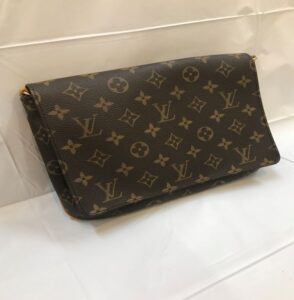 ルイ・ヴィトン モノグラム ミュゼットタンゴ