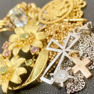K18ネックレス / Pt850ダイヤ付ネックレス