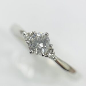 ダイヤモンドリング 0.32ct Pt900