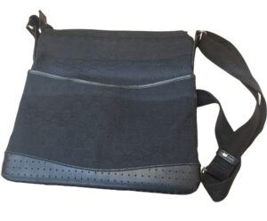 GUCCI GGキャンパス ショルダーバッグ