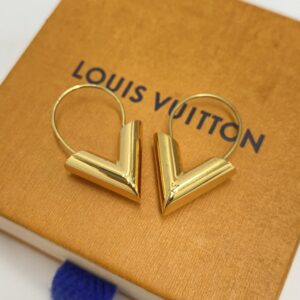 LOUIS VUITTON(ルイヴィトン) フープイヤリング・エセンシャル Vピアス M61088