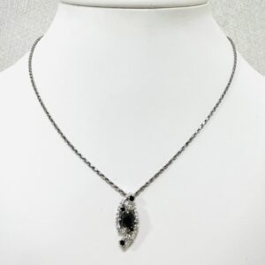 K18WG オニキス1.3ctメレダイヤ0.62ct付きネックレス