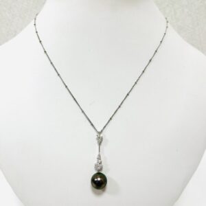 K18WG パール9.5ctメレダイヤ0.37ct付ネックレス