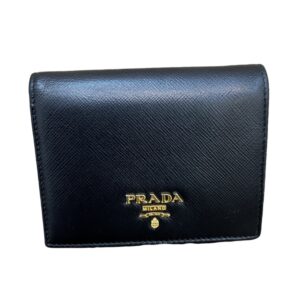 プラダ　財布