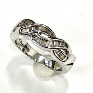 Pt850 0.28ctメレダイヤ付きリング