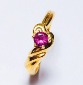 K18/18金 ガーネット付き リング