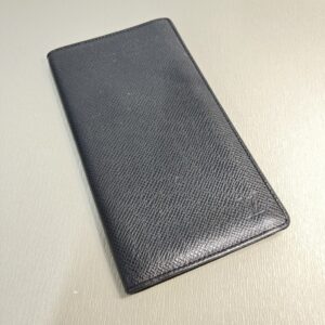 LV Louis Vouitton ルイ・ヴィトン ポルトカルトクレディ アルトワーズ タイガ