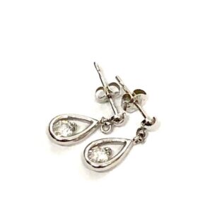 Pt900 プラチナ メレダイヤ ピアス