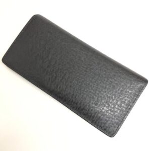 ルイヴィトン タイガ ポルトフォイユ・プラザ