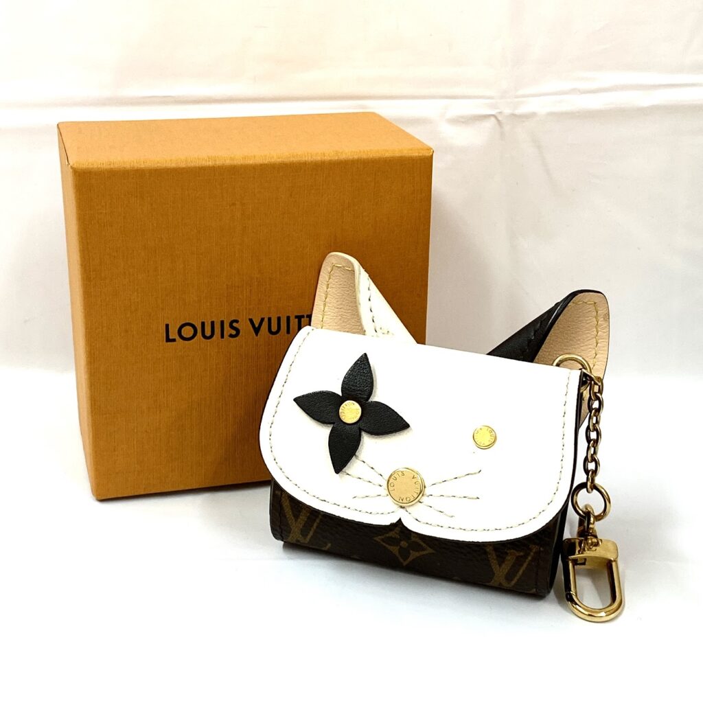 Louis Vuitton ルイヴィトン エテュイイヤホン