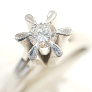 Pt900 ダイヤ付きリング