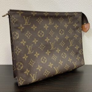 ヴィトン モノグラム ポッシュトワレ