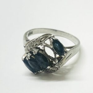 Pt900 サファイア 3.23ct ダイヤモンド付き リング