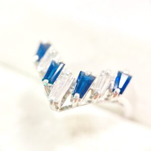 Pt900 PT プラチナ サファイア/メレD リング