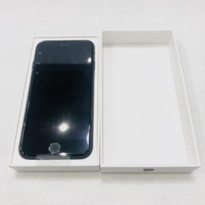 iPhone SE 第3世代 64GB