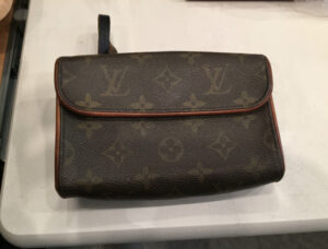 LOUIS VUITTON  ウェストポーチ