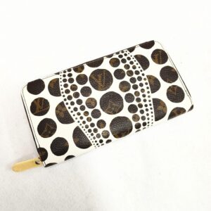 LOUIS VUITTON ルイヴィトン 草間彌生コラボ ジッピーウォレット