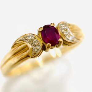 K18 ルビー＆メレダイヤモンド付きリング