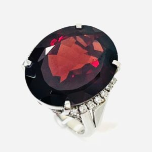 Pt900 ガーネット17.7ct＆メレダイヤ0.2ct付リング