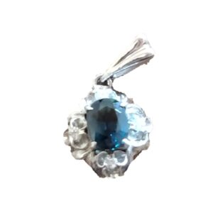 Pt900　ネックレストップ　サファイア　メレダイヤ