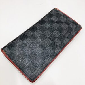 ルイヴィトン ポルトフォイユ ブラザ 財布