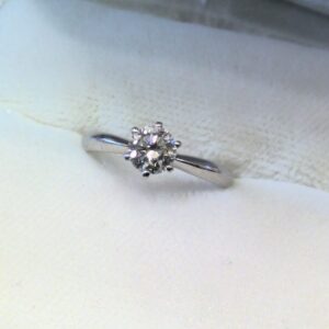 Pt900 ダイヤ付きリング