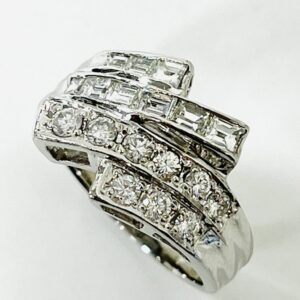 Pt900 メレダイヤ1ct付リング