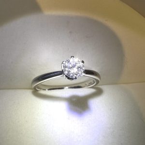 Pt900　ダイヤモンド付きリング　0.3ct