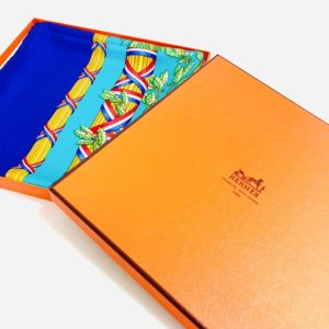Hermès エルメス カレ90 スカーフ