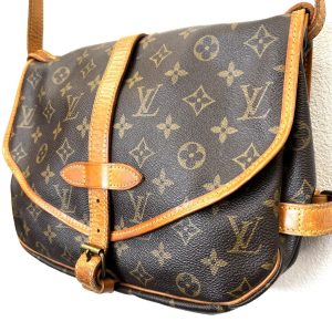 Louis Vuitton ルイヴィトン モノグラム ソミュール AR0990