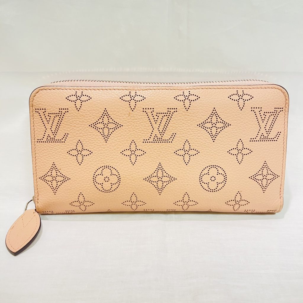 Louis Vuitton (ルイヴィトン) ジッピーウォレット マヒナの買取