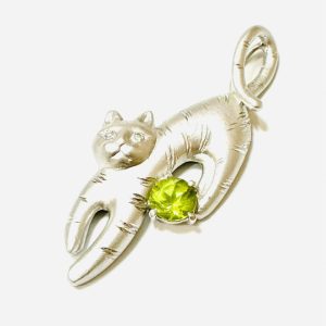 K18WG デマントイドガーネット0.71ct メレダイヤ0.02ct ネックレストップ