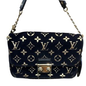 Louis Vuitton　2010年クルーズライン　ポシェット・カリー　
