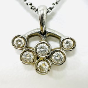 Pt900 メレダイヤ0.32ct付ネックレス